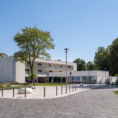 18 szobás apartmanház és konferenciaterem