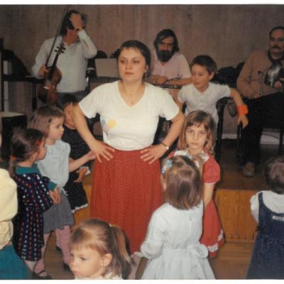 Népdal- és néptánctanítás a Molnár utcai Gyerektáncházban
