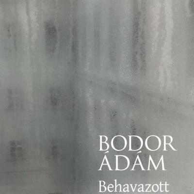 Behavazott lábnyomok 