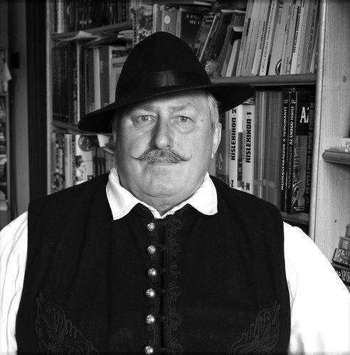 Vajda László profilképe