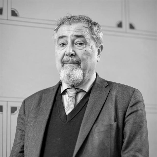 Szörényi László profilképe