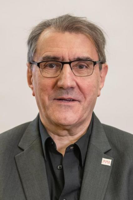 Eperjes Károly profilképe
