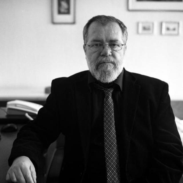 Fekete J. József profilképe