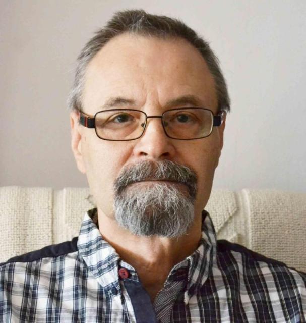 Ujvárossy László profilképe