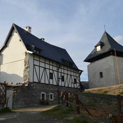 Füzéri fellegvár kiépítése