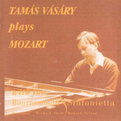 Tamás Vásáry plays Mozart