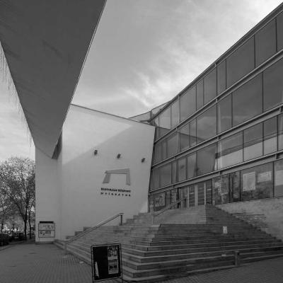 Kulturális központ (az átépítés tervével)