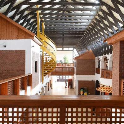 Békés Nevelési központ (sportcsarnok nélkül)