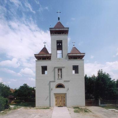 Római katolikus templom bővítése toronnyházzal (Alsózsolca)