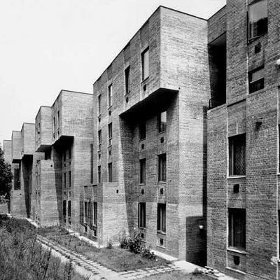 Toboz utcai többlakásos lakóház