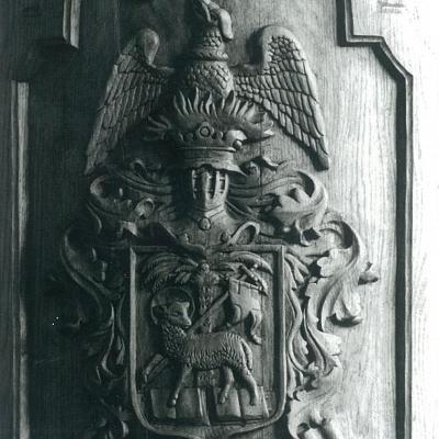 Református egyházközség gyülekezeti termének berendezése (szószék, úrasztala, mózespadok)